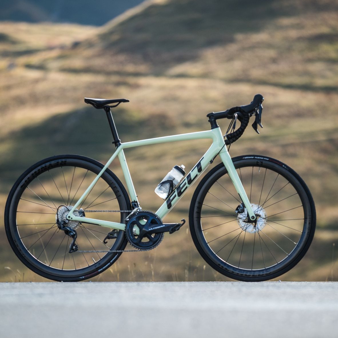 Best road bikes for women online 2021